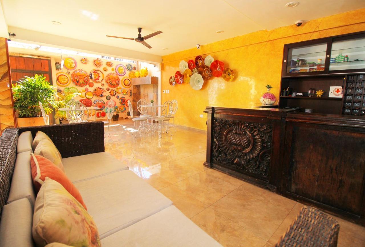 Papagayo Hotel Boutique Плая дел Кармен Екстериор снимка Reception